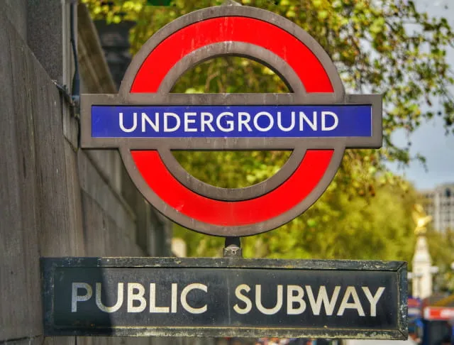 London Underground Public Subway