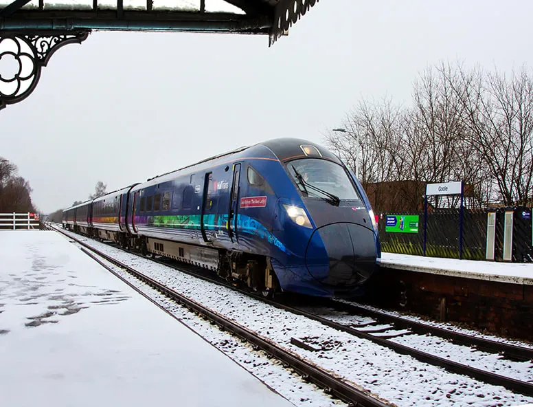 Hull Trains service at Goole in the snow